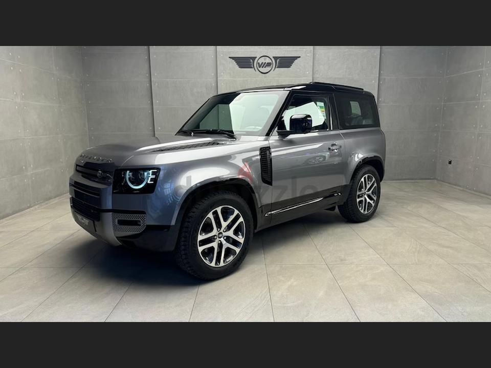 Land Rover 2023 Defender 90 X dynamic GCC 0km Al-Tayer warranty