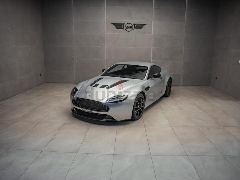 Aston Martin Vantage S V12 0km GCC