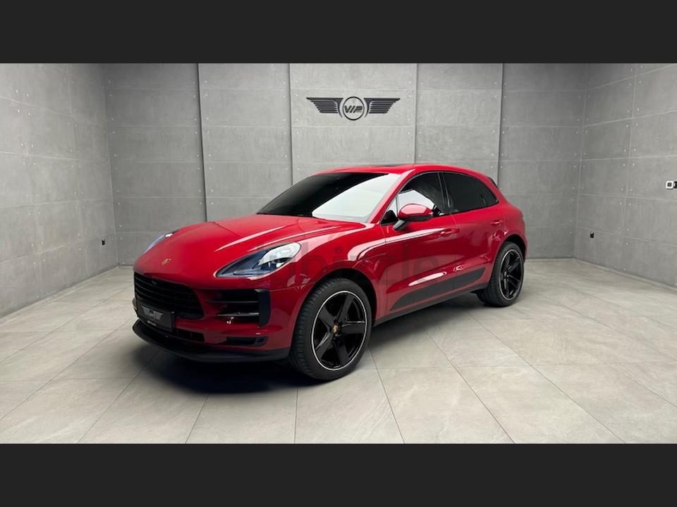 Porsche Macan GCC 2021 with warranty and service low mileage service history