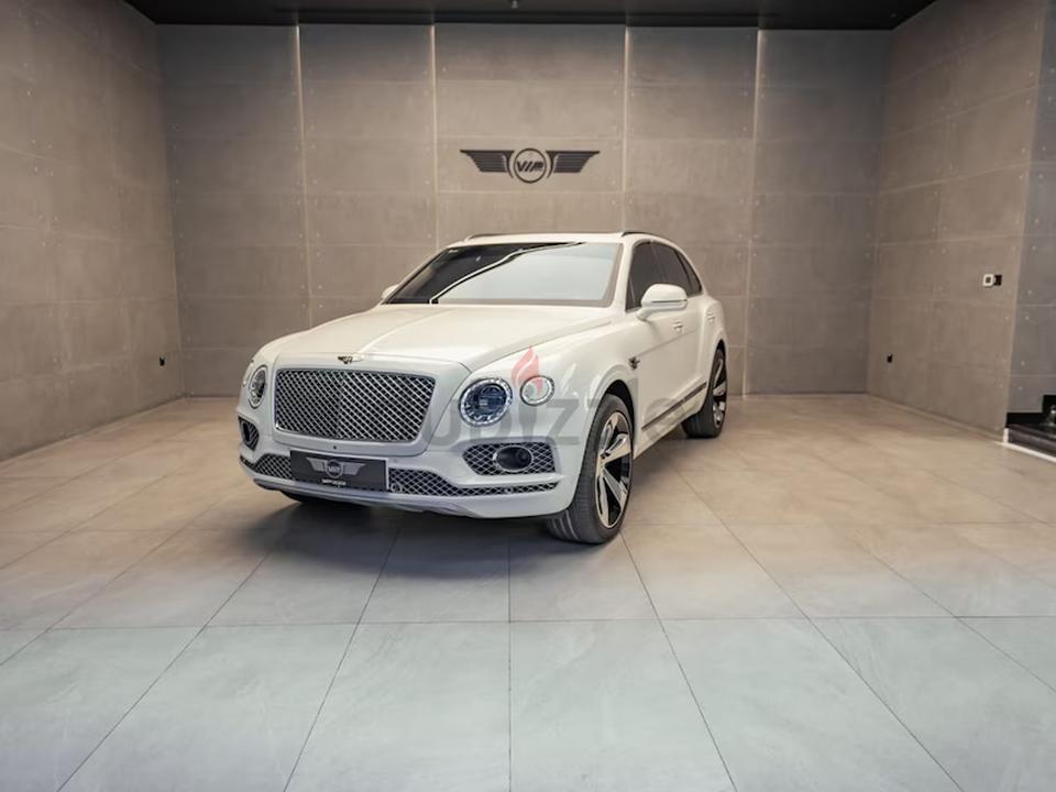 Bentley Bentayga GCC low mileage service history